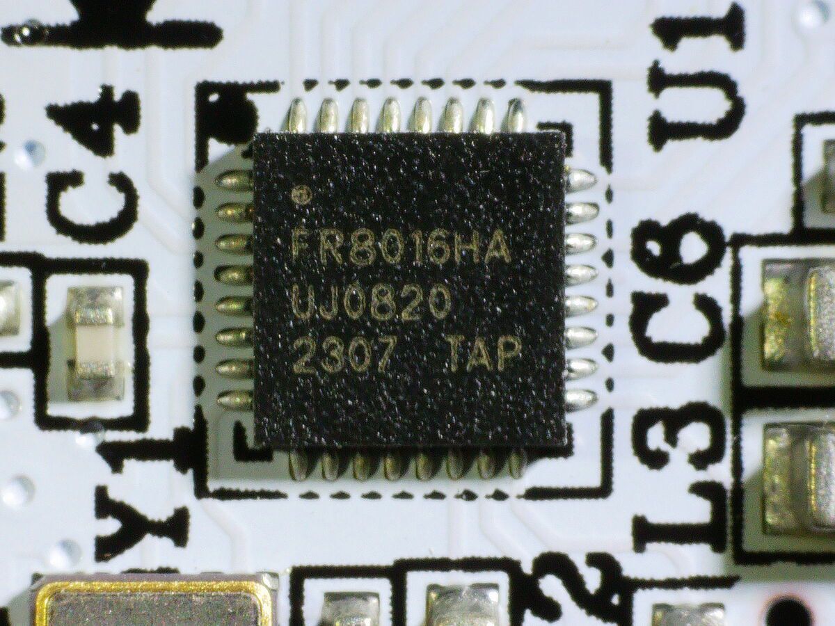 FR8016HA, Freqchip ARM Cortex-M0 BLE SoC. Date code 2307.