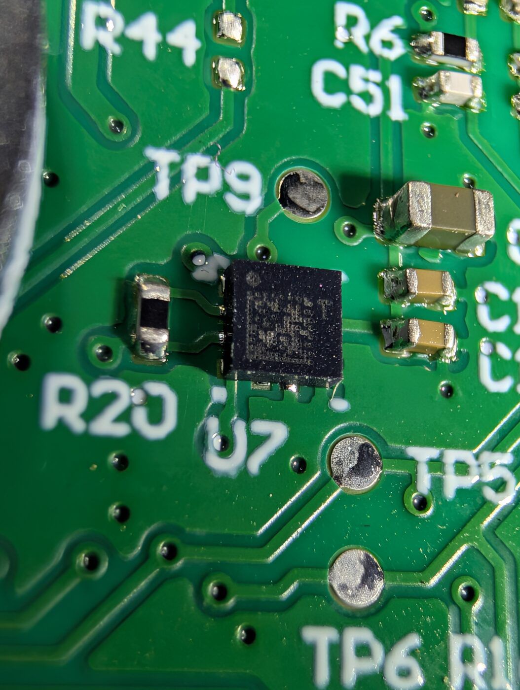 U7 on the same NFC I2C bus: a LIS2DW12 three-axis accelerometer at 0x19 (WHO_AM_I returns 0x44) — almost certainly a tip-over / orientation guard that cuts the heater if the unit is knocked over. The ESPHome build currently leaves it idle; its INT is on GPIO26 — an obvious thing to wire up next.